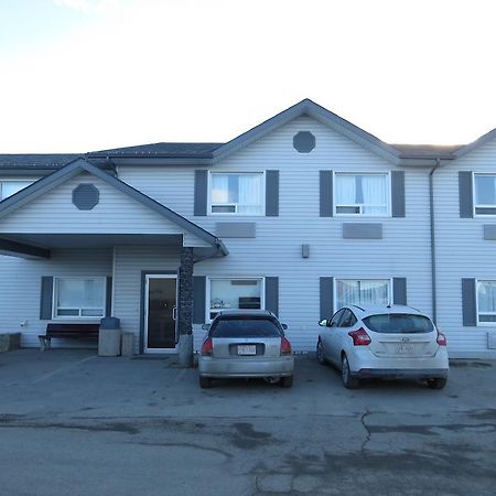 Crossfield Country Inn Bagian luar foto