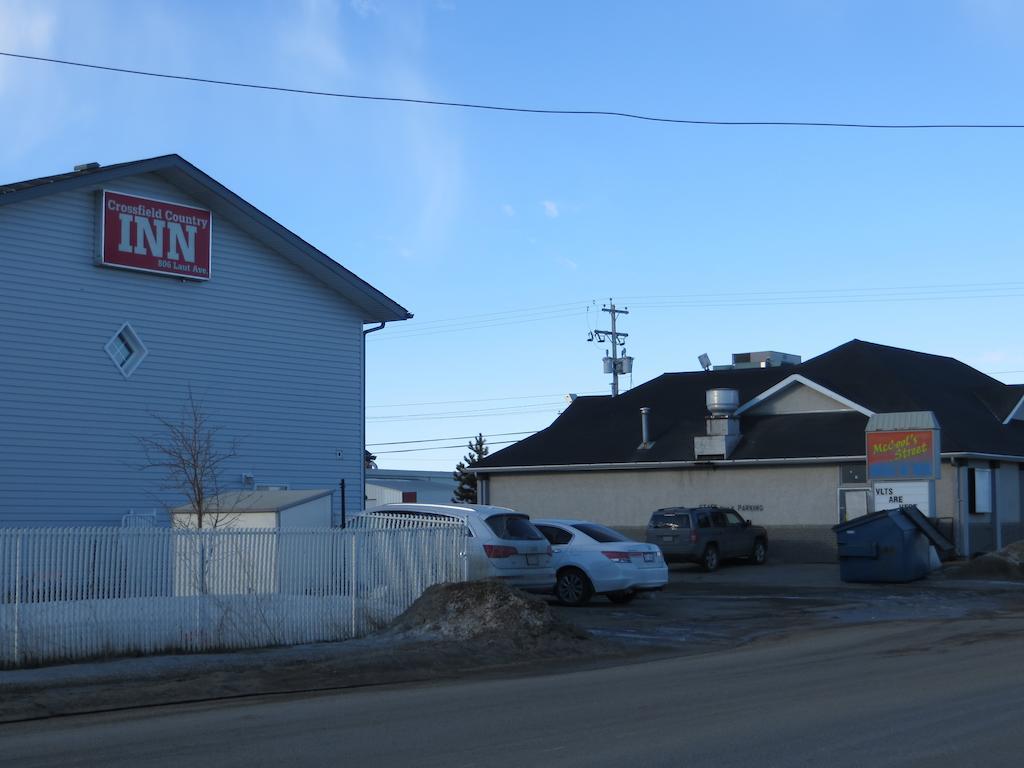 Crossfield Country Inn Bagian luar foto